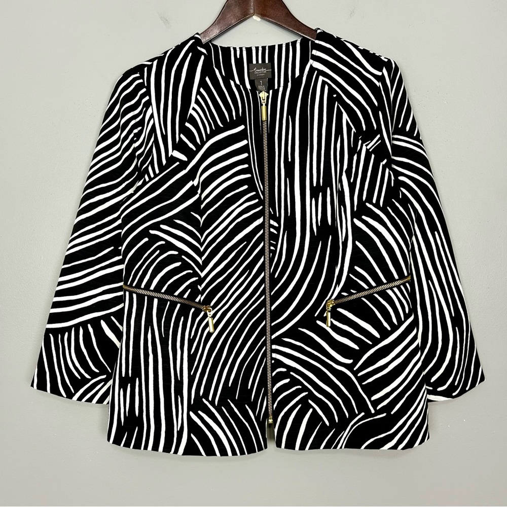 Chico’s Travelers Collection Zebra Jacket Women’s Size M Zip Front Textured
